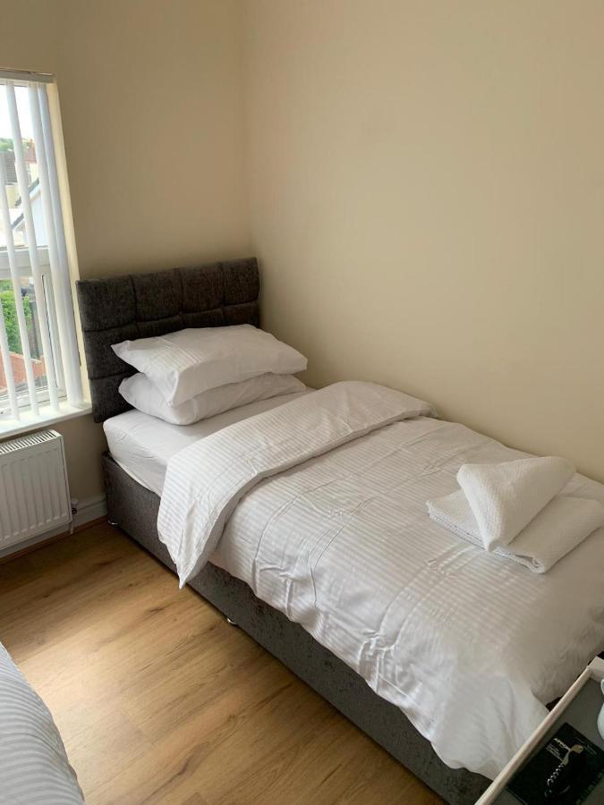 Smeaton Serviced Accommodation Liverpool Eksteriør bilde