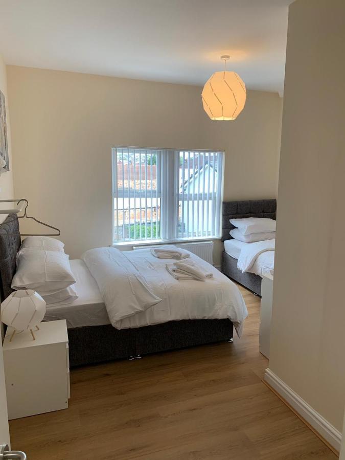 Smeaton Serviced Accommodation Liverpool Eksteriør bilde