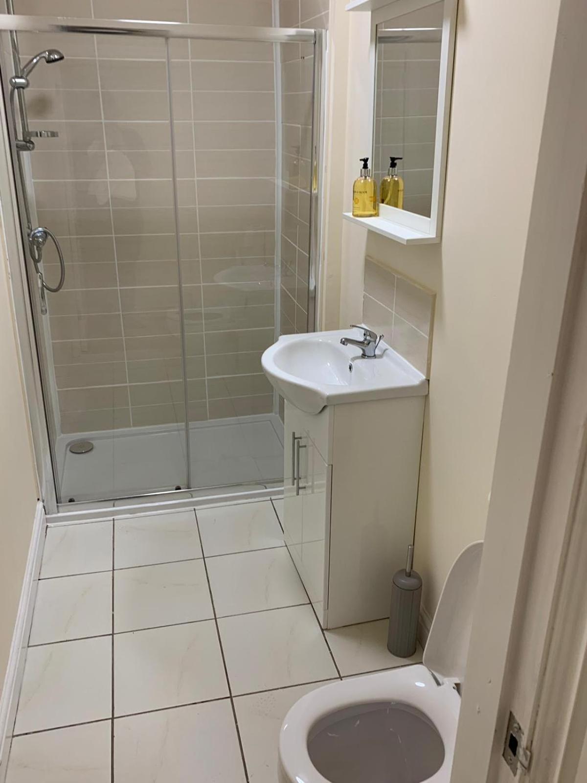 Smeaton Serviced Accommodation Liverpool Eksteriør bilde
