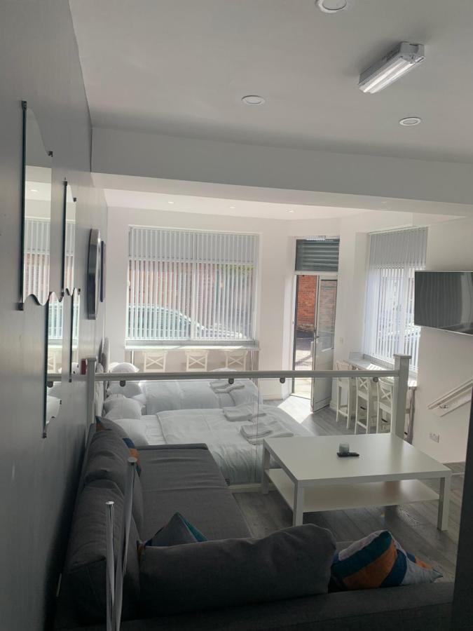 Smeaton Serviced Accommodation Liverpool Eksteriør bilde
